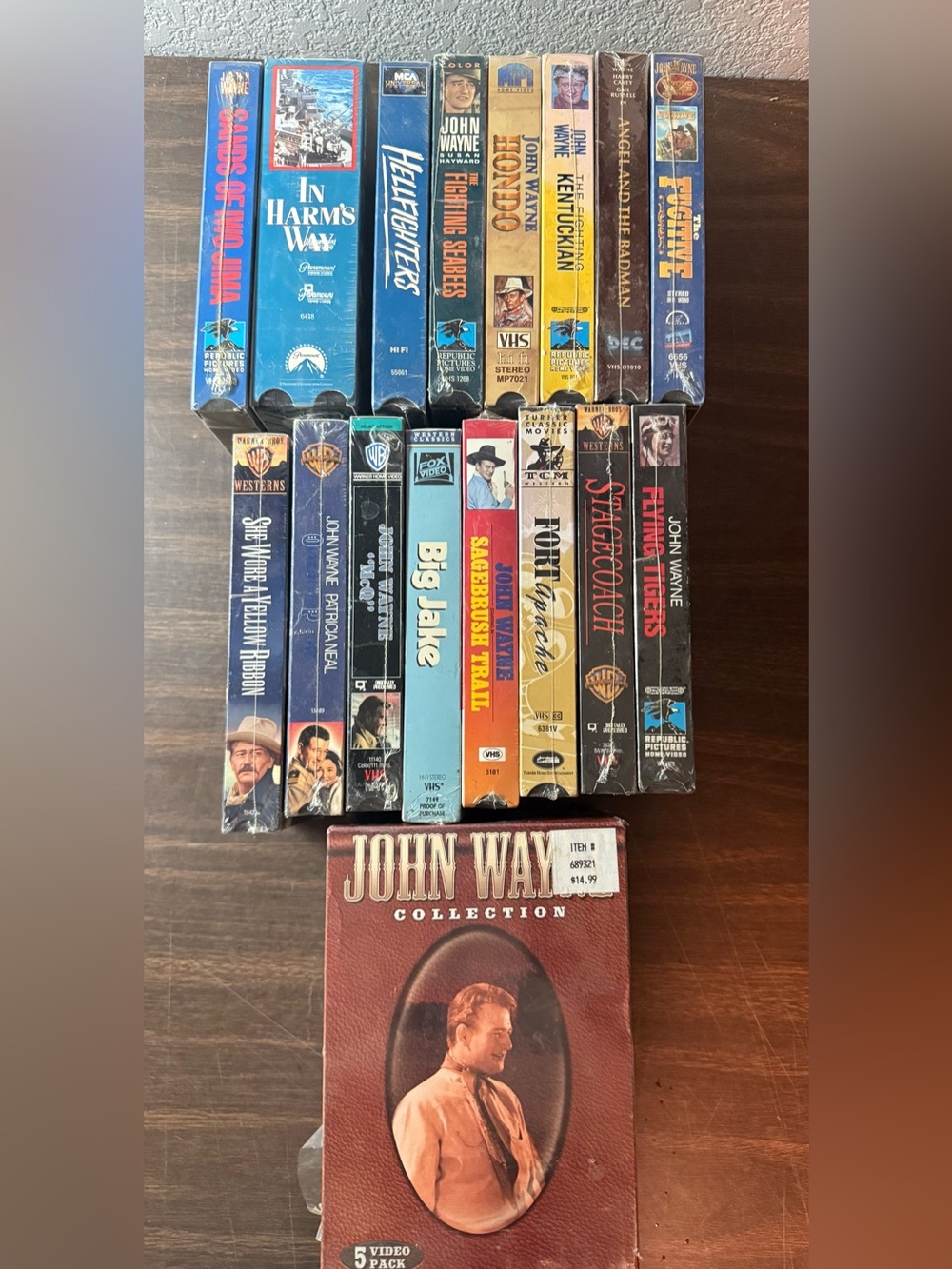 lot of 21 John Wayne VHS tapes John Wayne Movies SEALED